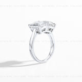 Round and Emerald Toi-et Moi Ring