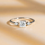 Square Arrows Shape Wedding Anniversary Ring